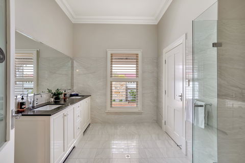 Grandview Accommodation - The Elm Tree Apartments - Hervey Bay Accommodation 8