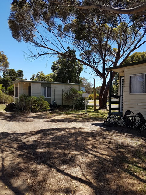 Kingscote Tourist Park And Family Units - Hervey Bay Accommodation 1