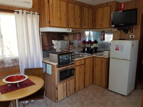 Kingscote Tourist Park And Family Units - Hervey Bay Accommodation 4