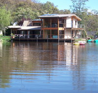 Lakeside Lodge - Hervey Bay Accommodation