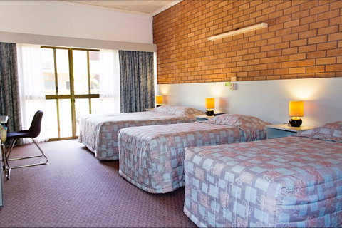 Litchfield Motel - Hervey Bay Accommodation 3