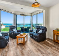 Bonnies of Beachport - Hervey Bay Accommodation