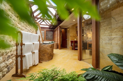Makepeace Island - Sir Richard Branson's Australian Home - Hervey Bay Accommodation 3