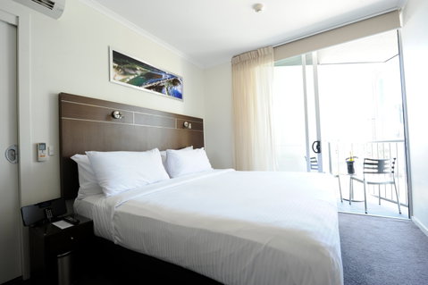 Mantra Terrace Hotel - Hervey Bay Accommodation 1