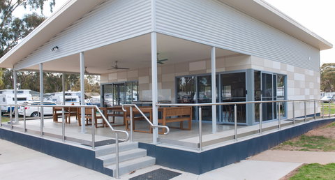 NRMA Echuca Holiday Park - Hervey Bay Accommodation 1