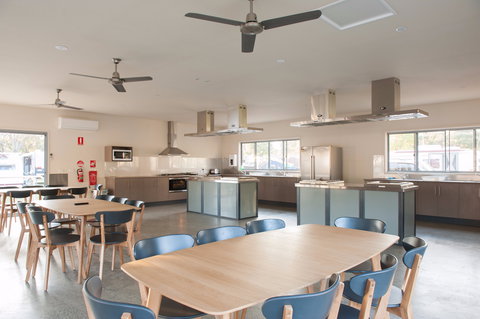 NRMA Echuca Holiday Park - Hervey Bay Accommodation 2
