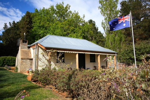 Oldbury Cottage Berrima - Hervey Bay Accommodation 0