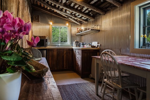 Oldbury Cottage Berrima - Hervey Bay Accommodation 4