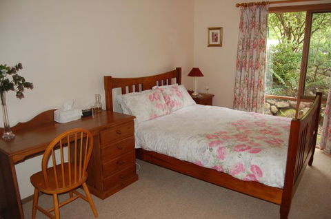 Gisborne BnB Peonies And Pomegranates  - Hervey Bay Accommodation 2