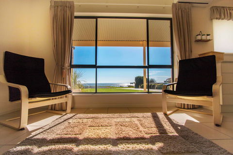 Pelican Perch Retreat - Hervey Bay Accommodation 2