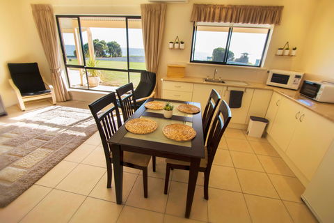 Pelican Perch Retreat - Hervey Bay Accommodation 4