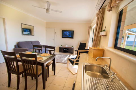 Pelican Perch Retreat - Hervey Bay Accommodation 5