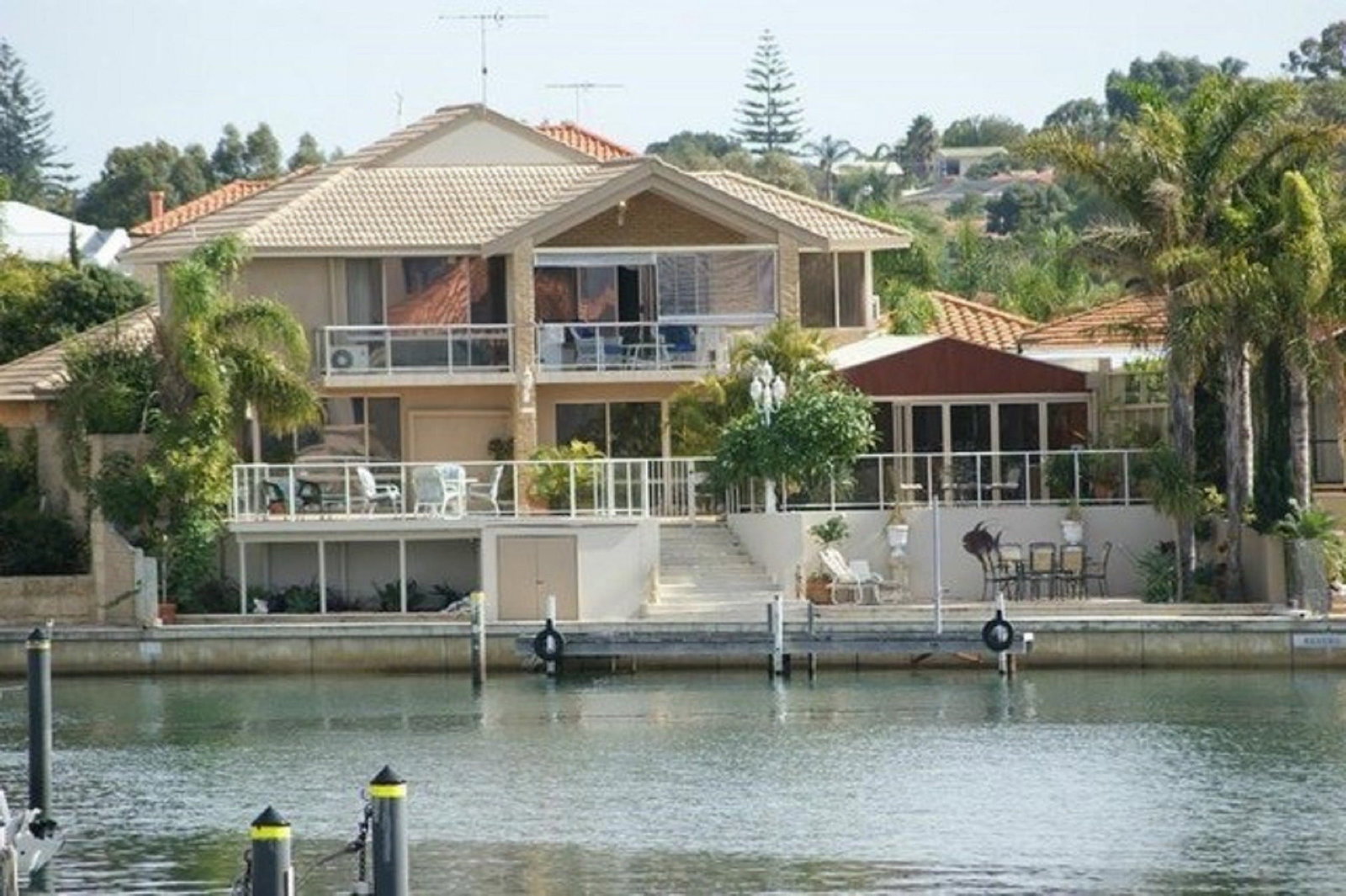 Halls Head WA Hervey Bay Accommodation