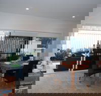 Starfish Beach House - Hervey Bay Accommodation