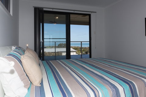 Stunning On Stacey - Hervey Bay Accommodation 6
