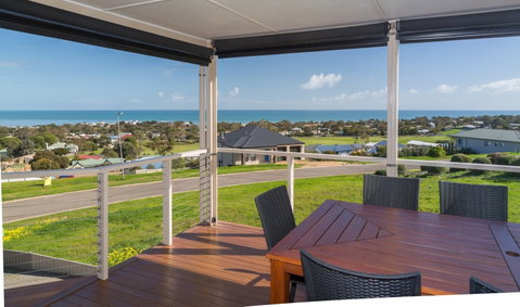 Stunning On Stacey - Hervey Bay Accommodation 8