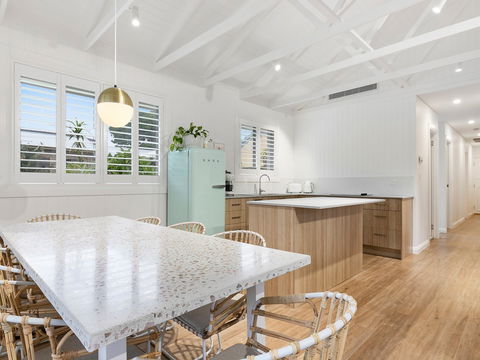 Sunset Beach - Summer Breeze - Hervey Bay Accommodation 6