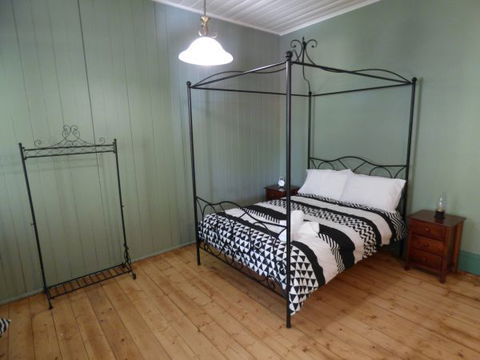 Tenterfield Lodge Caravan Park - Hervey Bay Accommodation 7