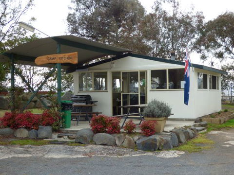Tenterfield Lodge Caravan Park - Hervey Bay Accommodation 8