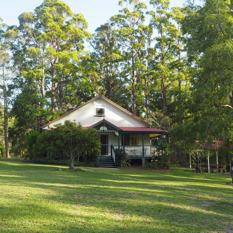 Telegraph Retreat Cottages - Hervey Bay Accommodation 0
