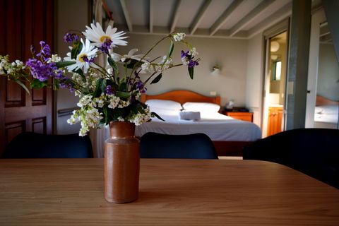 The Great Ocean Road Cottages And Backpackers - Hervey Bay Accommodation 4