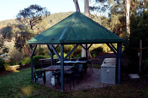 The Great Ocean Road Cottages And Backpackers - Hervey Bay Accommodation 9