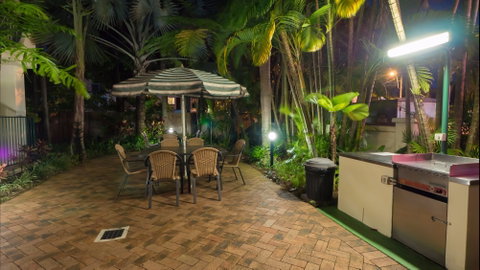 Tropic Towers Apartments - Hervey Bay Accommodation 2