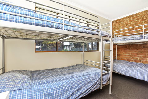 Unit 3, 5-/ Surf Avenue, Carrickalinga - Tourism Hervey Bay 3