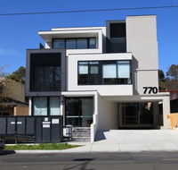 Whitehorse Apartments Hotel - Hervey Bay Accommodation