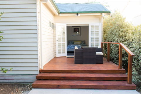 A Coonawarra Experience - Hervey Bay Accommodation 2