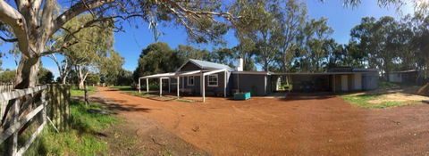 Aintree Cottage - Hervey Bay Accommodation 0