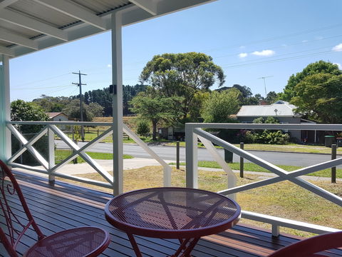 Alkira Studios Fish Creek - Hervey Bay Accommodation 2