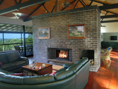 Banjos Bushland Retreat - Hervey Bay Accommodation 0