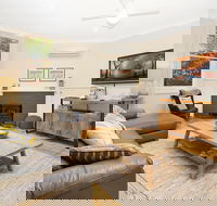 Blue Wren Cottage - Hervey Bay Accommodation