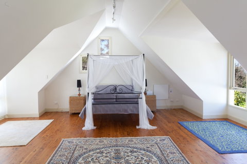 Blue Peace: Blue Mountains Home - Hervey Bay Accommodation 3