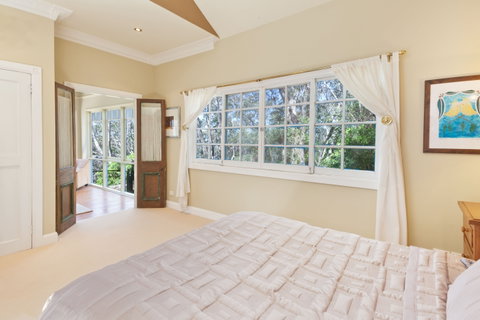 Blue Peace: Blue Mountains Home - Hervey Bay Accommodation 6