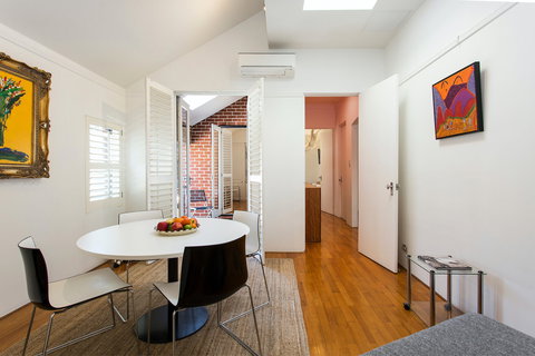 Boutique Apartment Redfern - Hervey Bay Accommodation 6