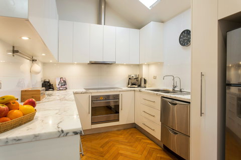 Boutique Apartment Redfern - Hervey Bay Accommodation 7