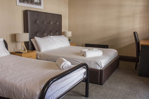 Campsie Hotel - Hervey Bay Accommodation 5