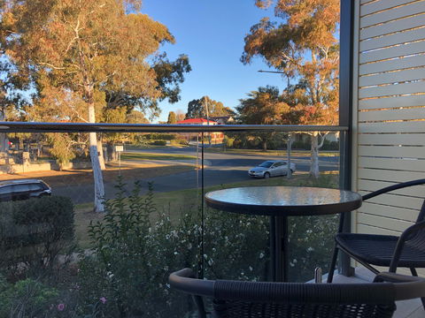 Canberra Short Term And Holiday Accommodation - Hervey Bay Accommodation 5