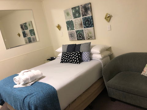 Canberra Short Term And Holiday Accommodation - Hervey Bay Accommodation 7