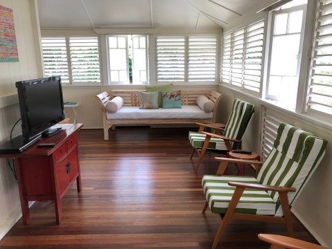 Daggoombah Holiday House - Hervey Bay Accommodation 1