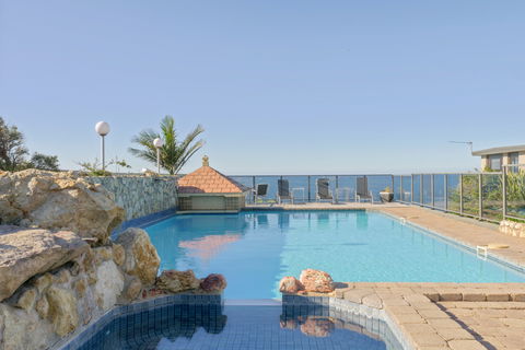 Eagle Heights Holiday Units - Scenic Unit - Hervey Bay Accommodation 0