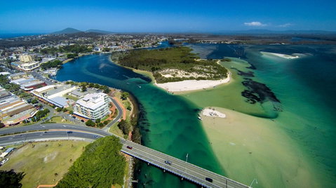 Forster Houseboat Hire - Hervey Bay Accommodation 1