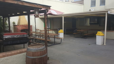 Great Eastern Hotel Motel Young - Hervey Bay Accommodation 0