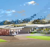 Lakeside Lodge Lake Cathie - Hervey Bay Accommodation