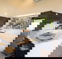 Lilys at Hyams Jervis Bay - Hervey Bay Accommodation