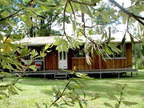 Lovedale Cottages - Hervey Bay Accommodation 1