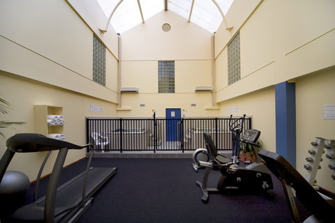 Madison Capital Executive Apartment Hotel - Hervey Bay Accommodation 2