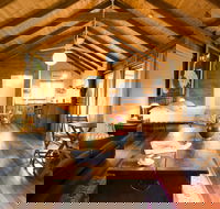 Mavis's Kitchen and Cabins - Hervey Bay Accommodation
